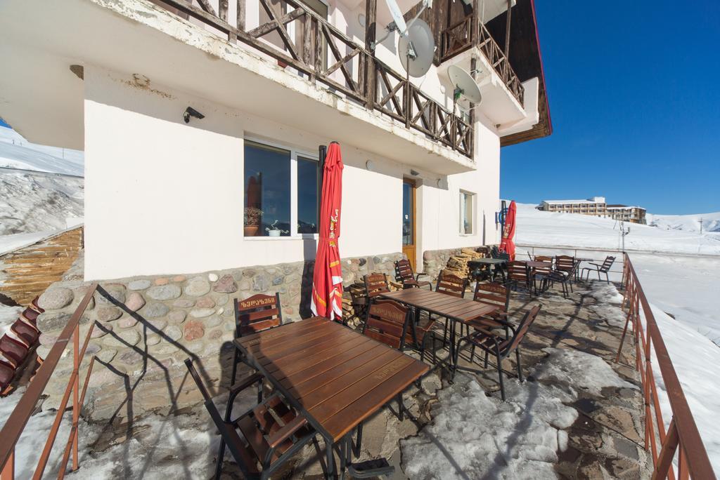 Hostel Snow House Gudauri Exterior foto