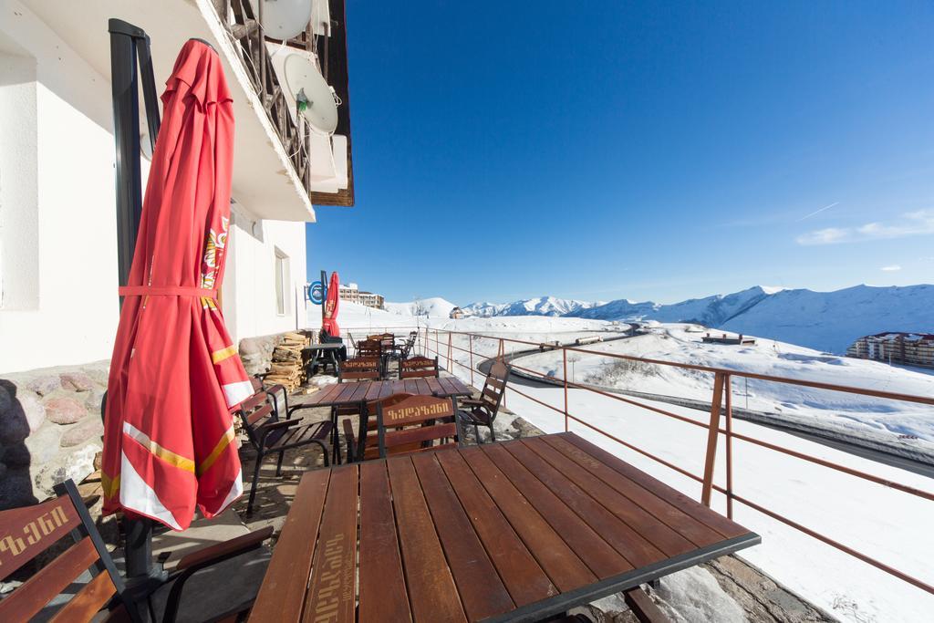 Hostel Snow House Gudauri Exterior foto