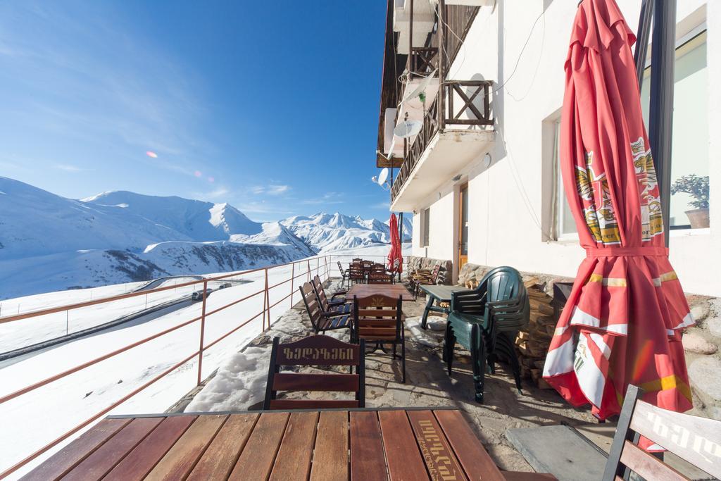 Hostel Snow House Gudauri Exterior foto