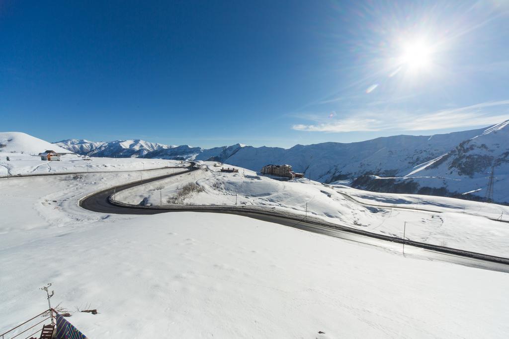 Hostel Snow House Gudauri Exterior foto